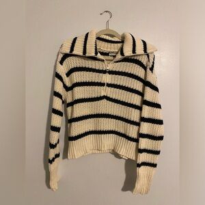 American Eagle sweater small beige & blue stripes